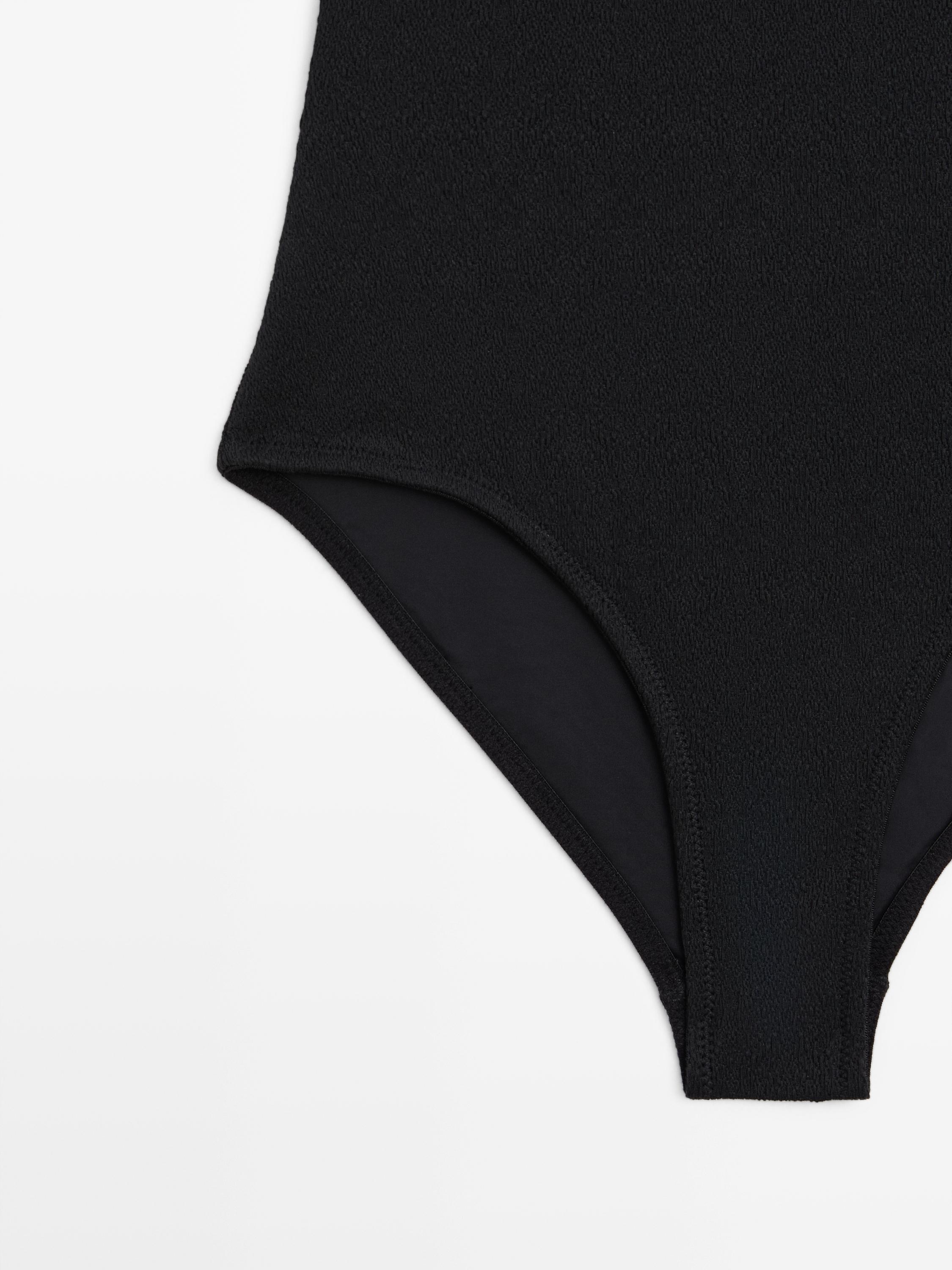 Maillot de bain texturé à encolure américaine
